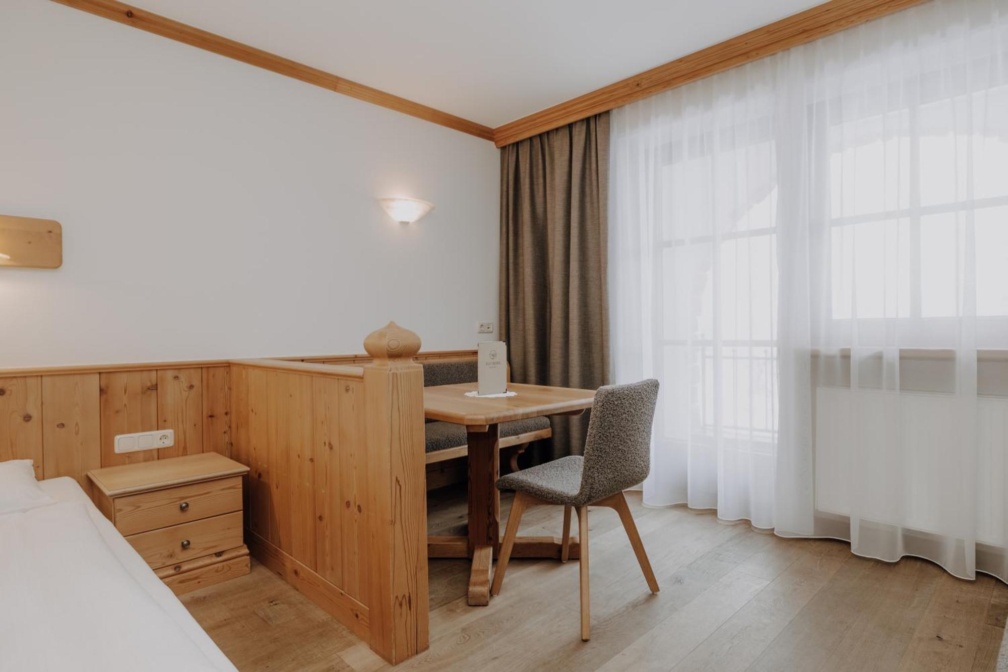 Gut Berg Naturhotel Sankt Johann im Pongau Room photo